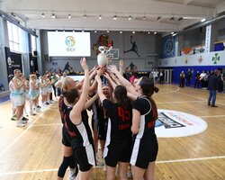 Франківськ-Прикарпаття — чемпіон жіночої Суперліги: фотогалерея фінального матчу та церемонії нагородження
